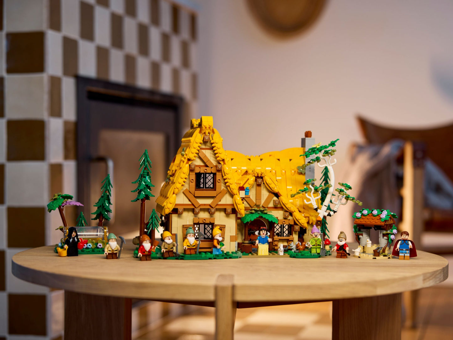 LEGO® Disney 43242 Die Hütte von Schneewittchen und den sieben Zwergen